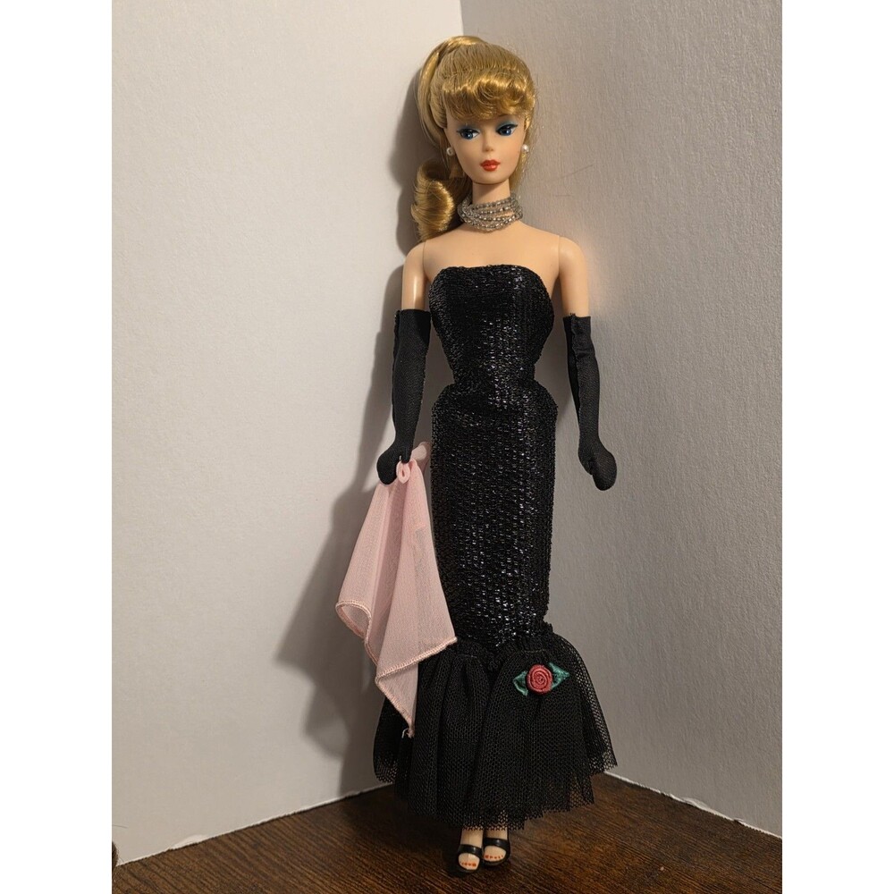 Barbie Solo in the Spotlight 1995 Doll Blonde Ponytail Mattel Malay